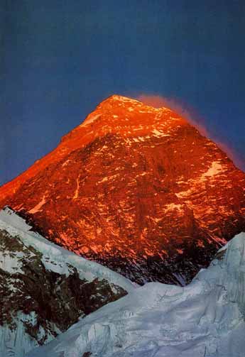 Everest Nepal Trekking Guidebook - Trekking in Himalayas - Everest sunset from Kala Pattar